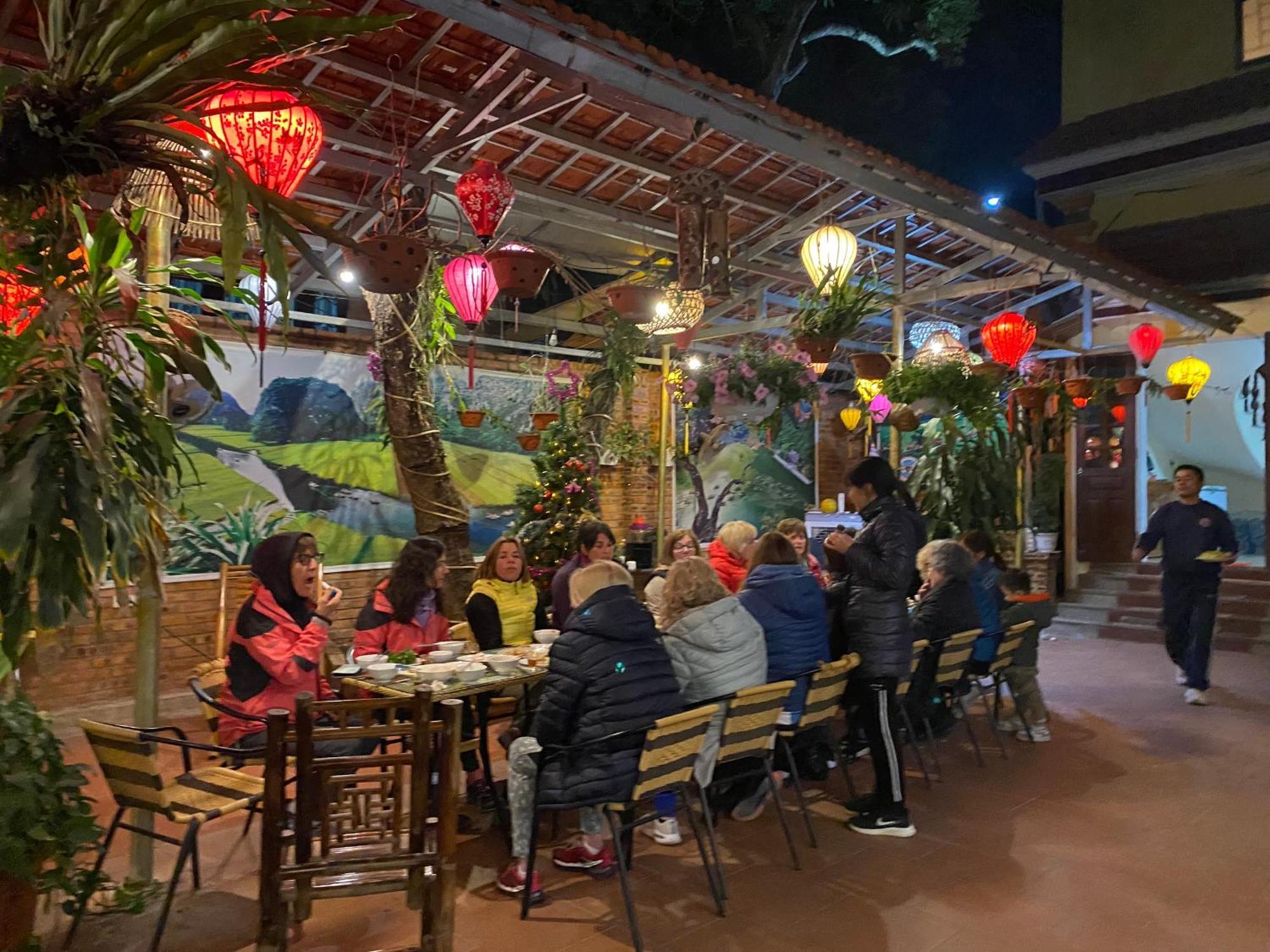 Tam Coc Family Hotel Ниньбинь Экстерьер фото